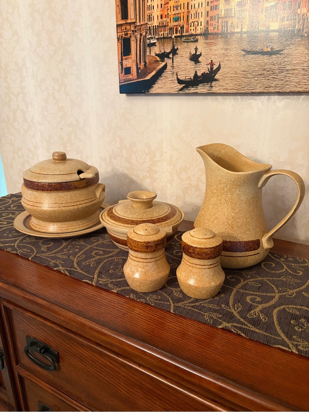 Treasure Craft Vintage 1970s Stoneware Pitcher and Serving Set in Speckled Tan